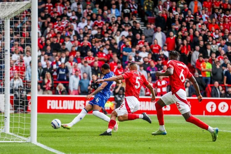 “正蓝旗”！自家青训出品的科尔维尔打进关键球&amp;8岁就加入切尔西